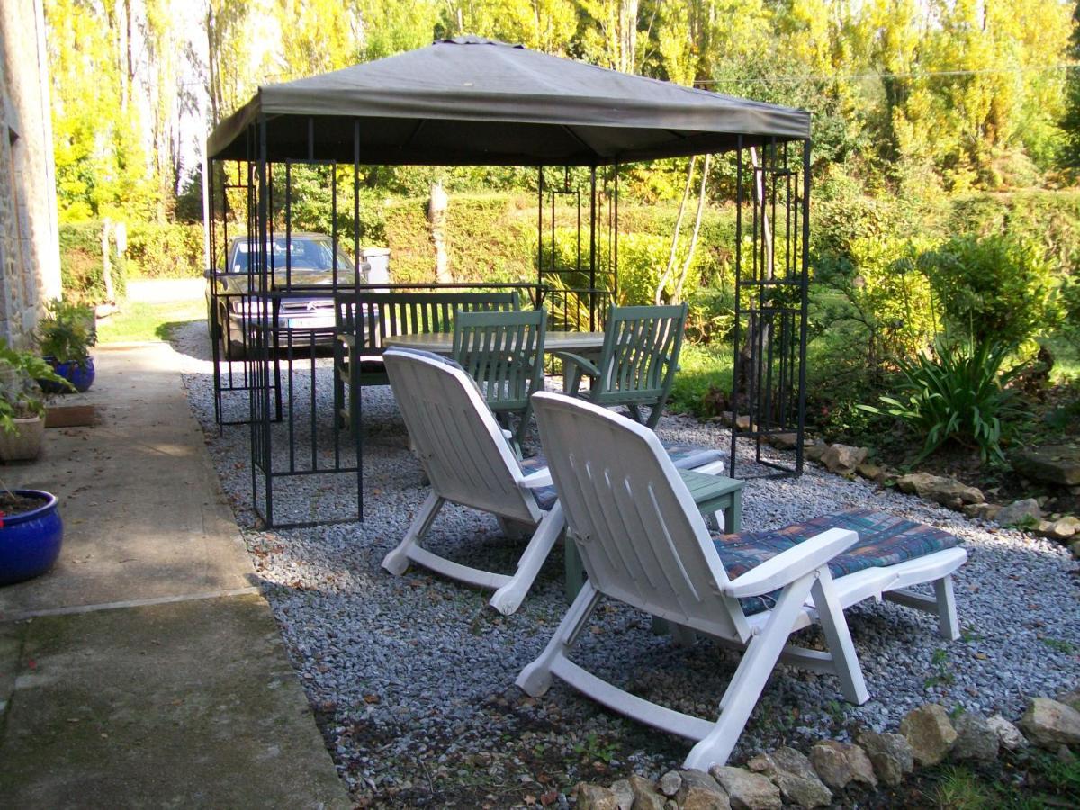 Stone Cottage Meneac Exterior photo